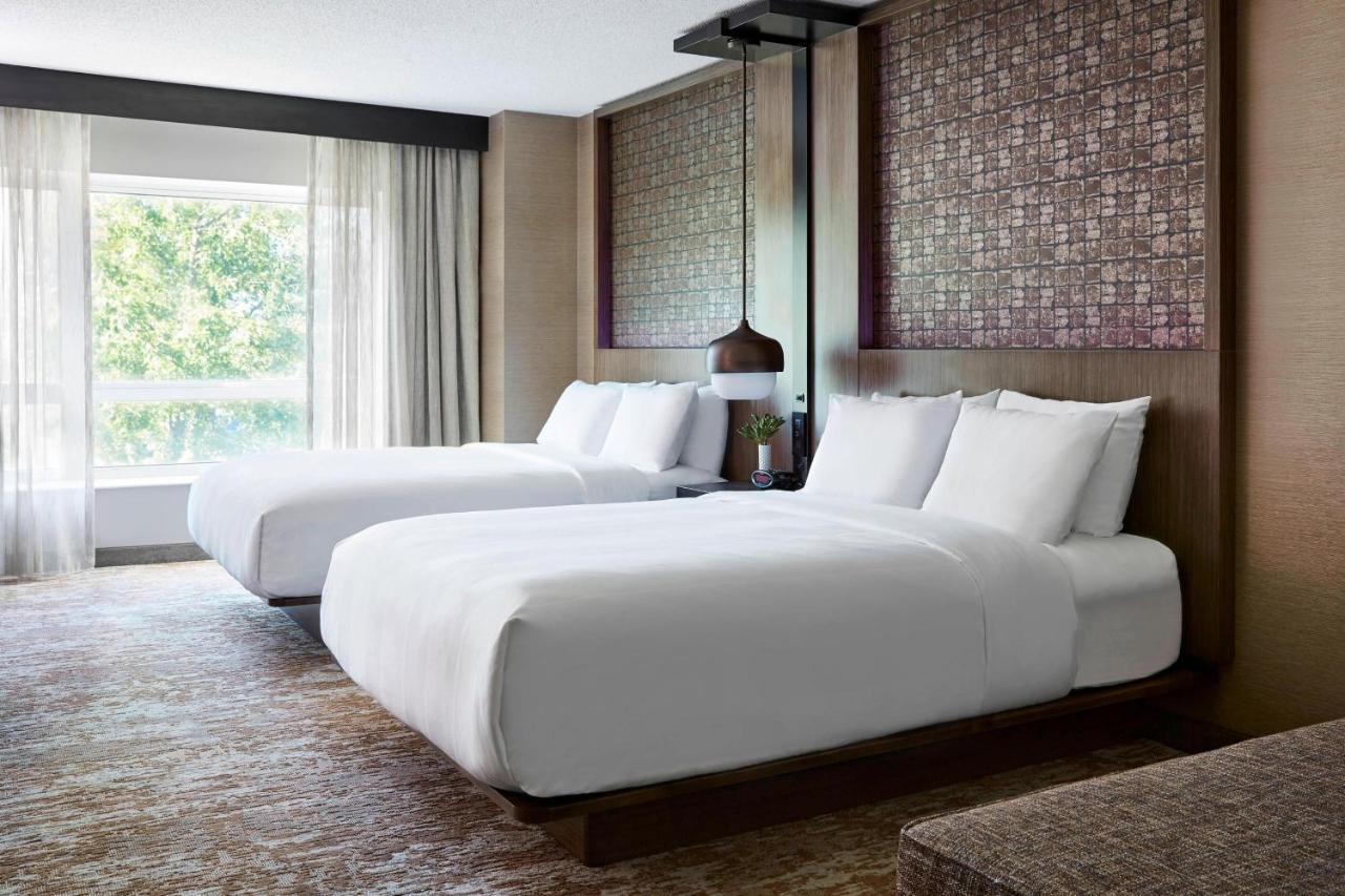Chicago Marriott Southwest At Burr Ridge Hotel Bagian luar foto