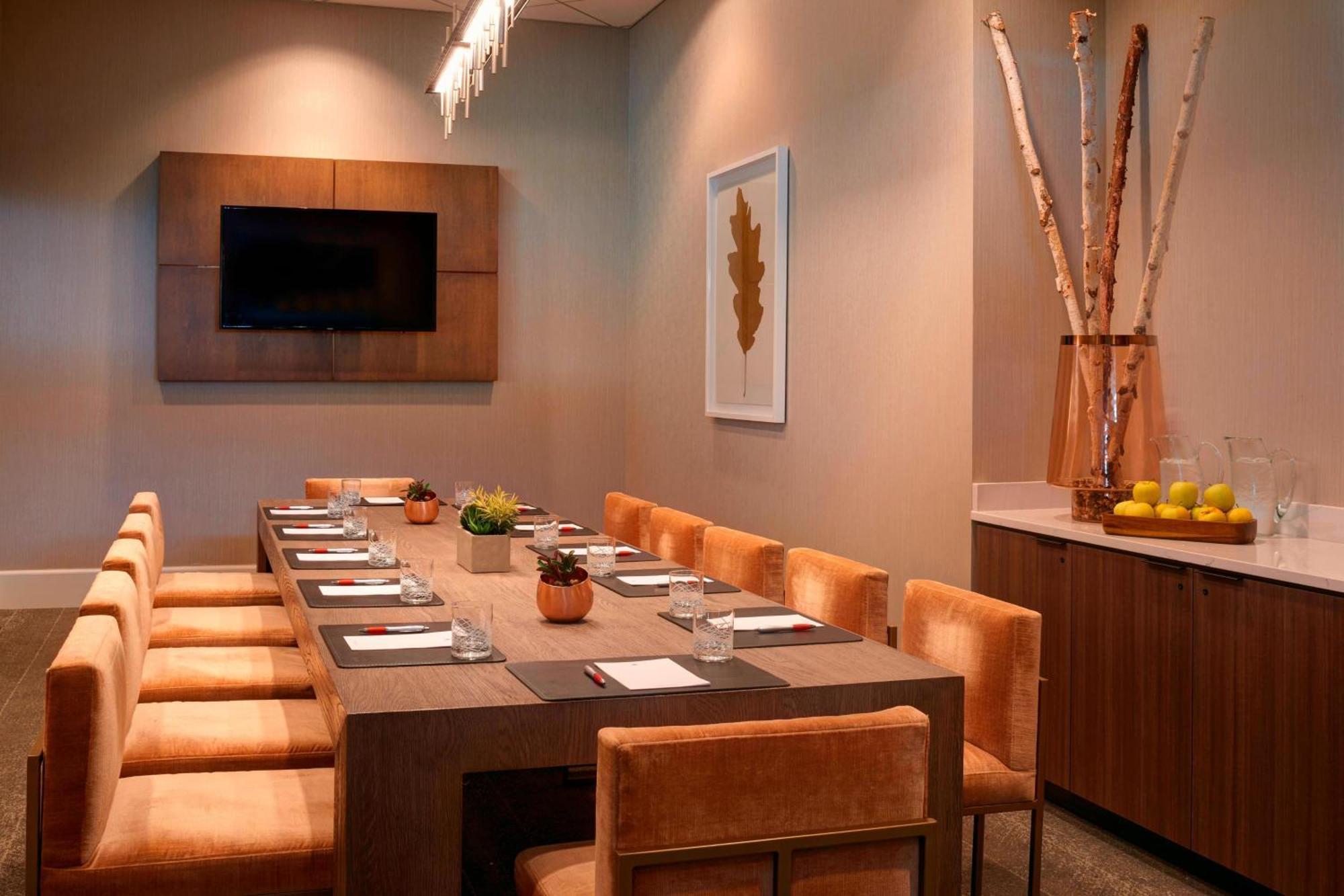 Chicago Marriott Southwest At Burr Ridge Hotel Bagian luar foto