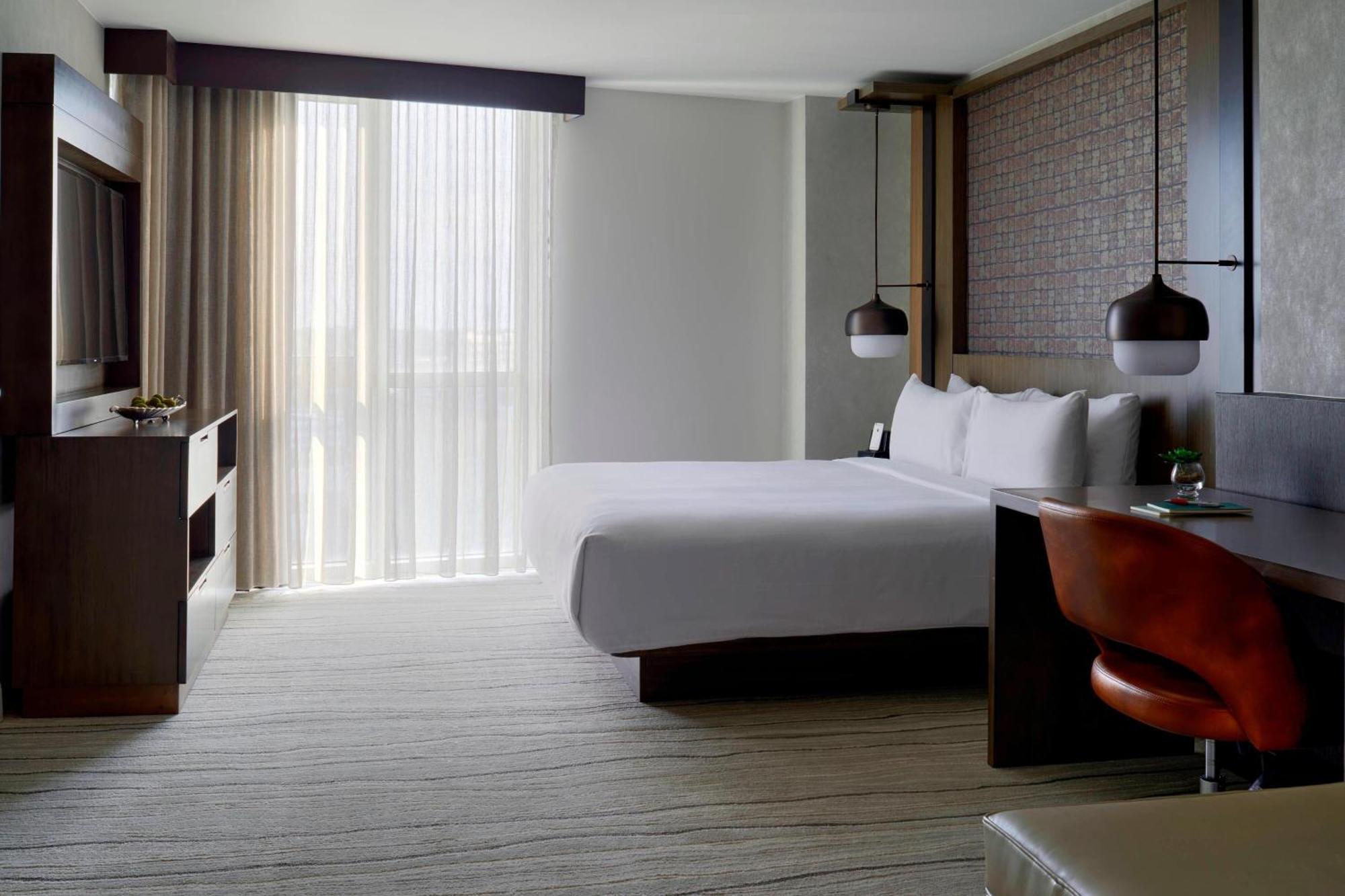 Chicago Marriott Southwest At Burr Ridge Hotel Bagian luar foto