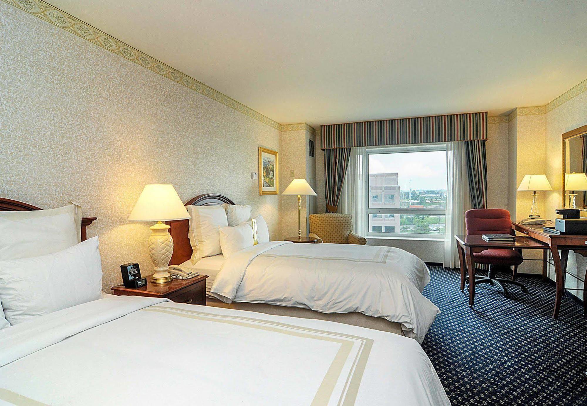 Chicago Marriott Southwest At Burr Ridge Hotel Bagian luar foto